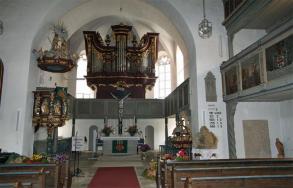 St. Veit-Michaelskirche innen